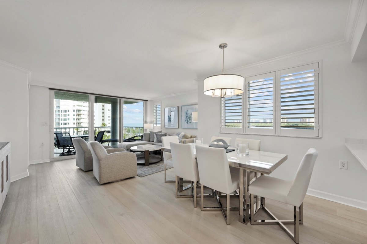 Dining room/Living Room